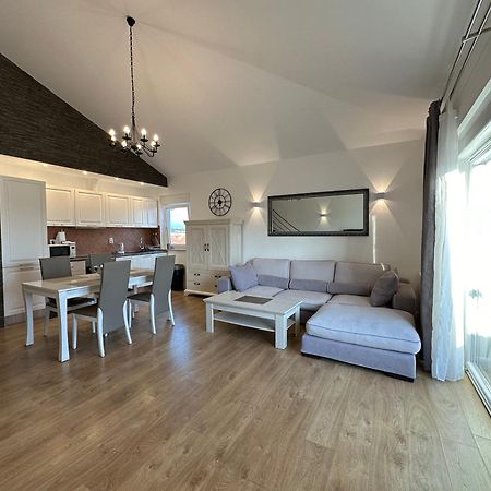 Luxury Residence Zola Zara Esterno foto