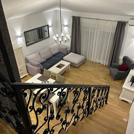 Luxury Residence Zola Zara Esterno foto