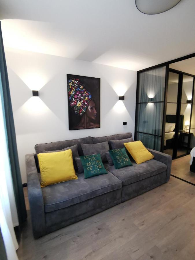 Luxury Residence Zola Zara Esterno foto