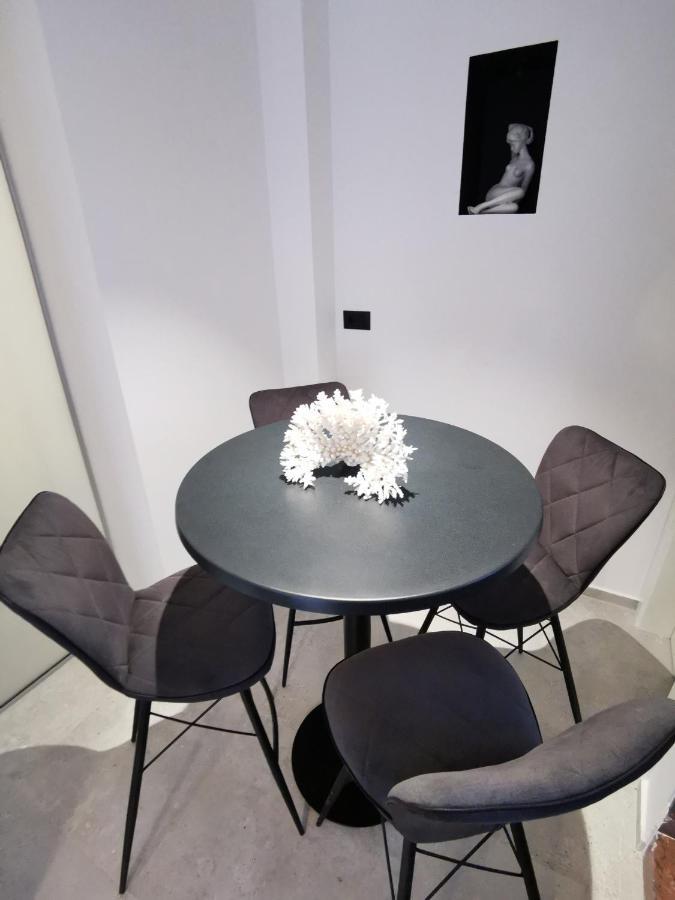 Luxury Residence Zola Zara Esterno foto
