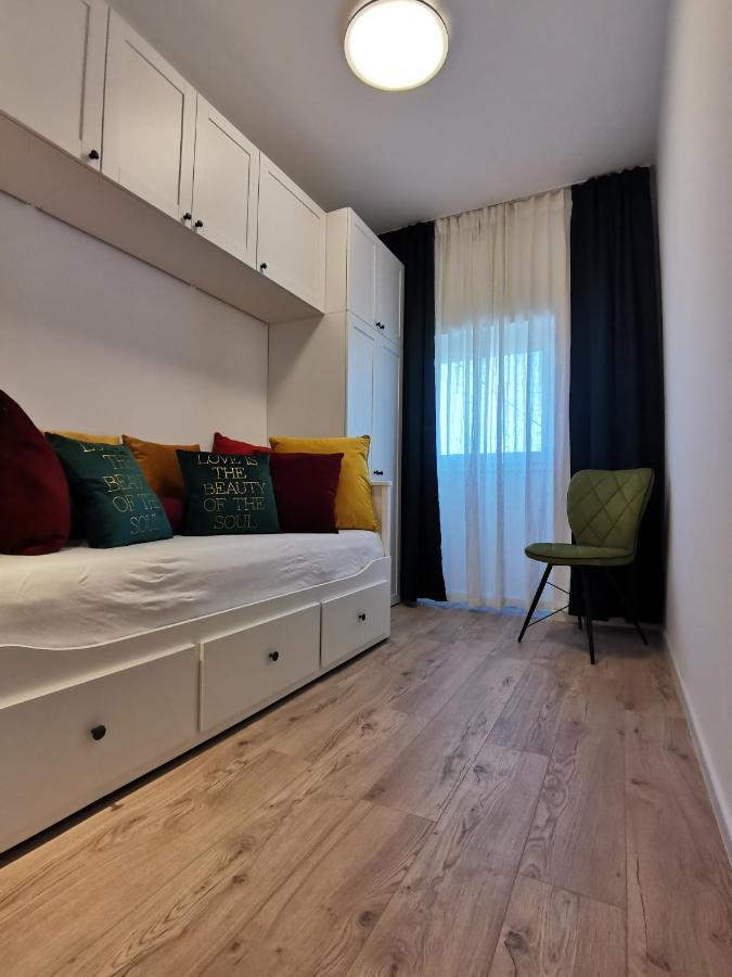 Luxury Residence Zola Zara Esterno foto