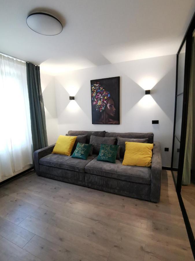 Luxury Residence Zola Zara Esterno foto