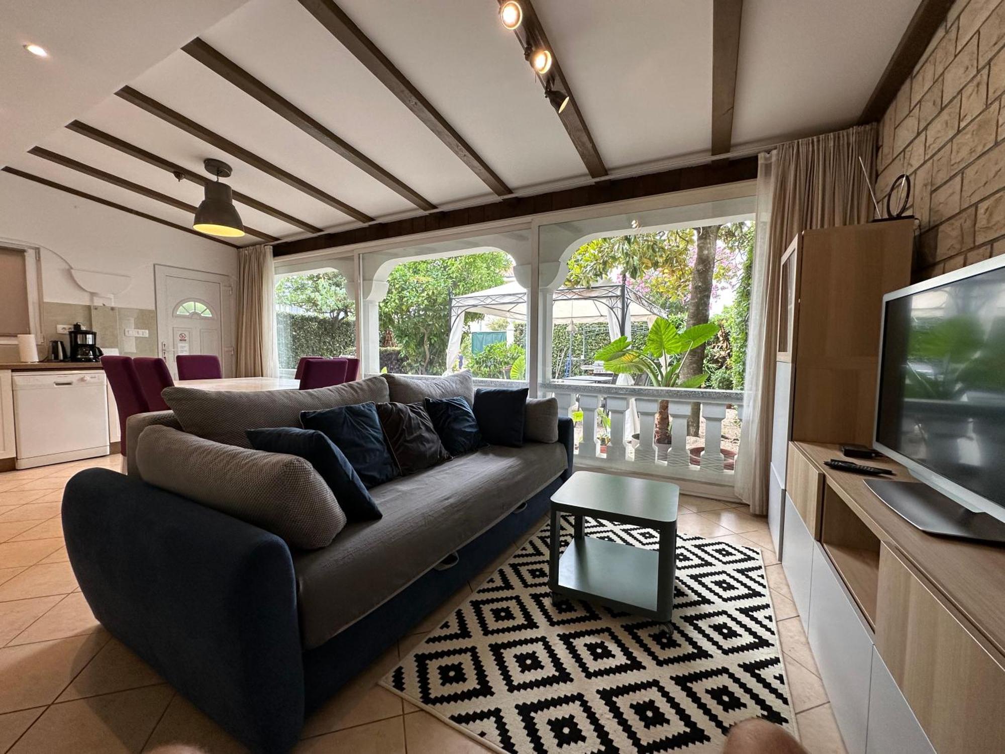 Luxury Residence Zola Zara Esterno foto