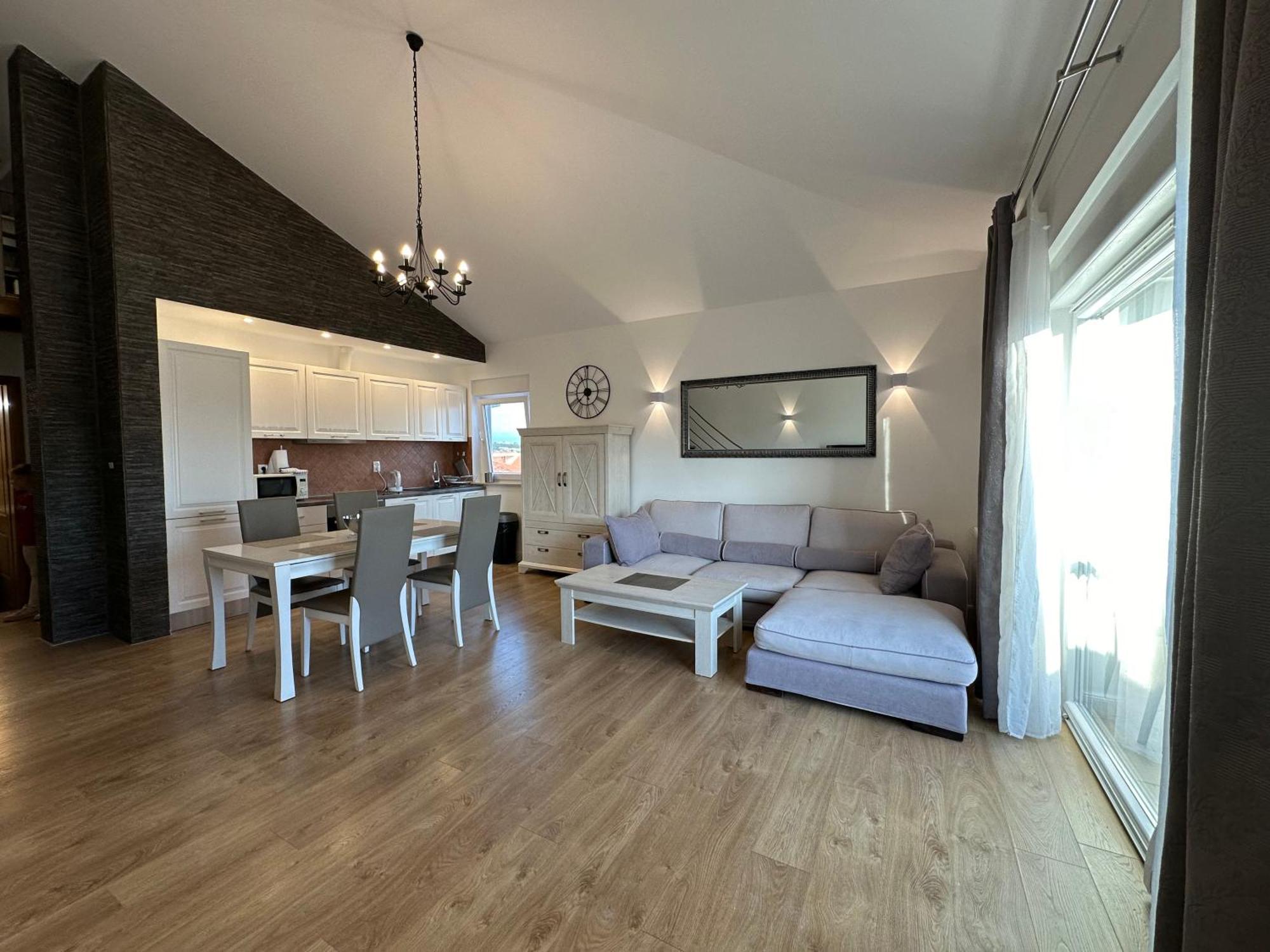Luxury Residence Zola Zara Esterno foto
