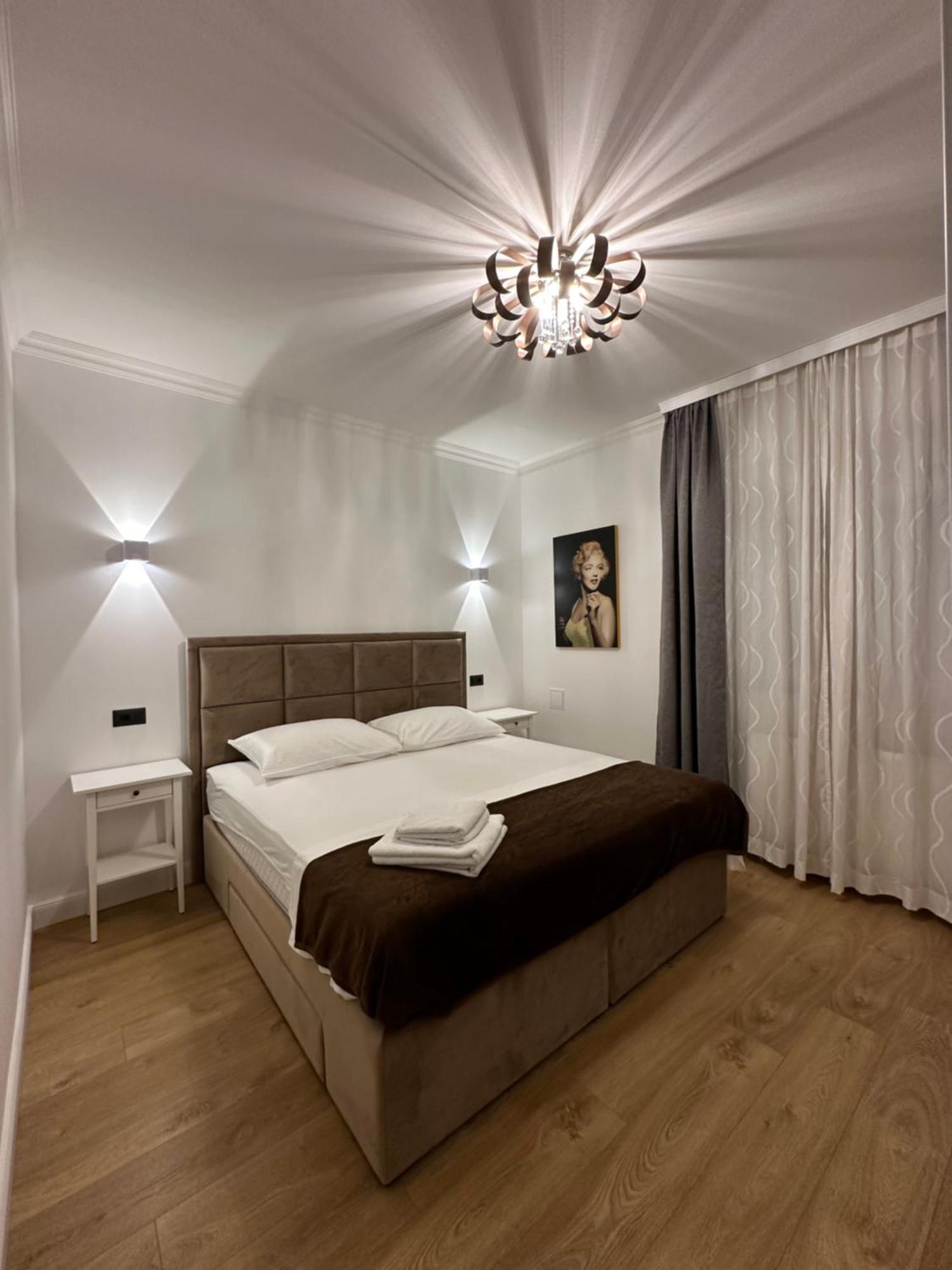 Luxury Residence Zola Zara Esterno foto