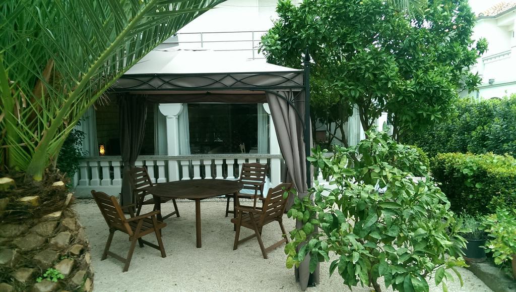 Luxury Residence Zola Zara Esterno foto
