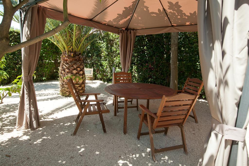 Luxury Residence Zola Zara Esterno foto